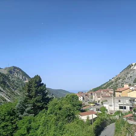 Daire In The Heart Of The Apuan Alps With Terrace Carrara